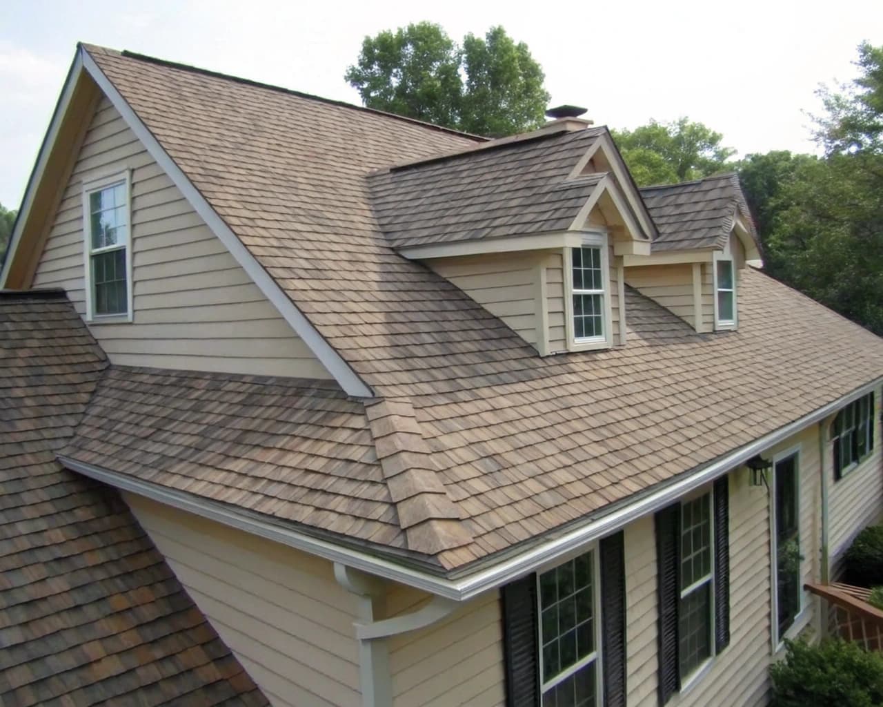 Roofing Siding & Exterior Contractors